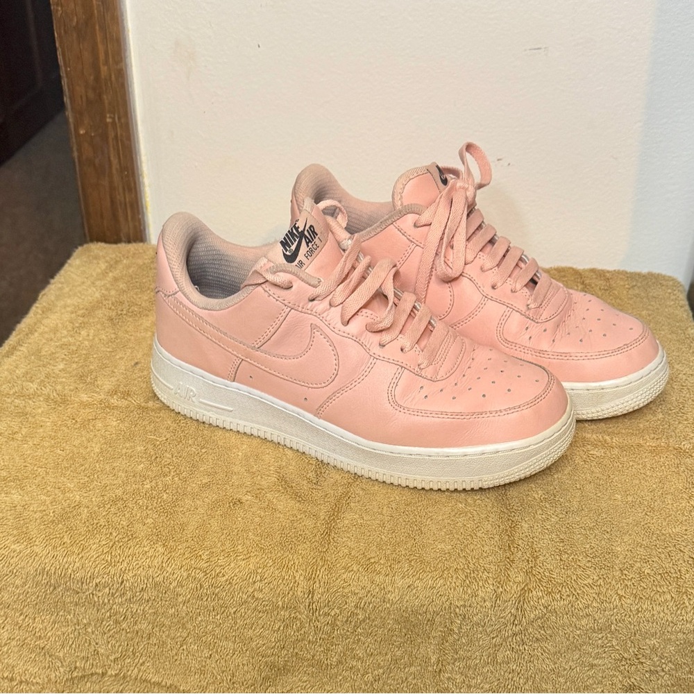Nike Air Force 1 Women's Blush Pink Sneakers